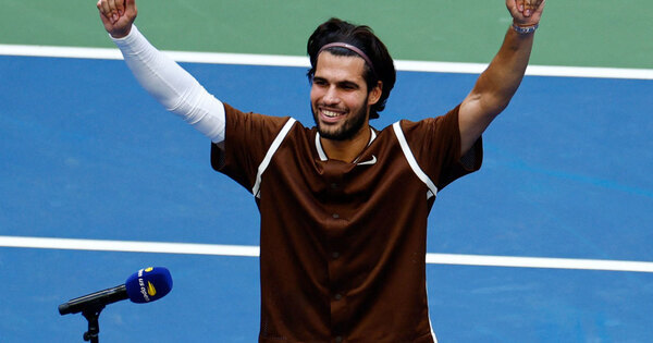 Alcaraz beats Wu Yibing in straight sets to reach US Open fourth round
