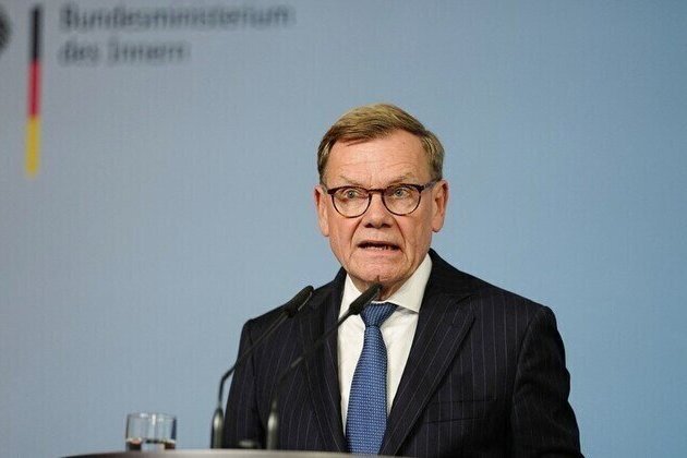 Berlin slams Kiev for not spending aid cash on German guns