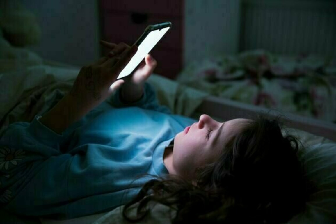 Information overload: smartphones are exposing children to an avalanche of irrelevance