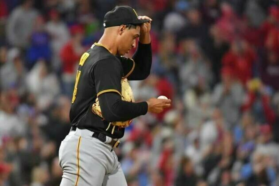 Pirates promote RHP Cam Sanders, demote RHP Johan Oviedo