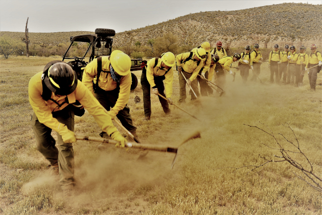 On heels of dry winter, firefighters in US brace for wildfires