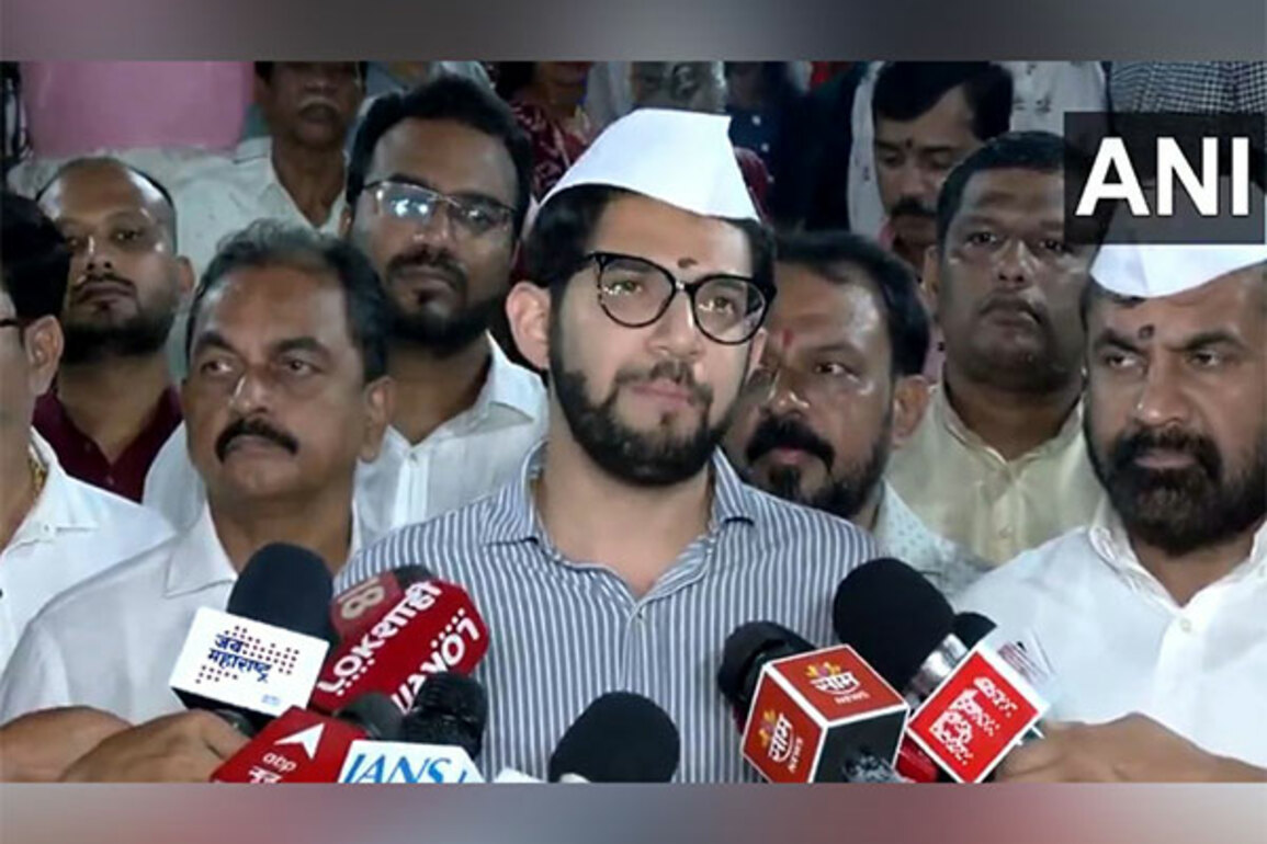 "Lot of poison in BJP's mind for Maharashtra": Aaditya Thackeray