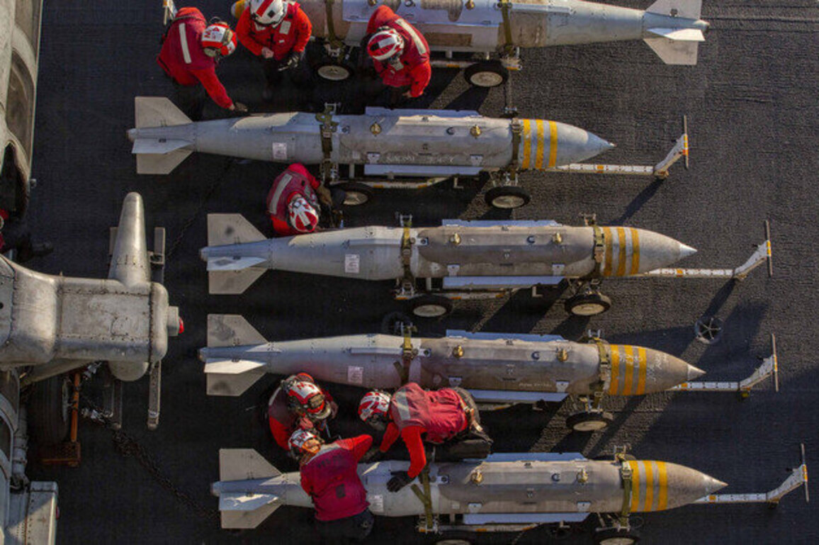 US running out of key weapons  report