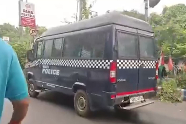 Bengal Police reconstruct Kolkata gangrape crime scene, bring in arrested accused