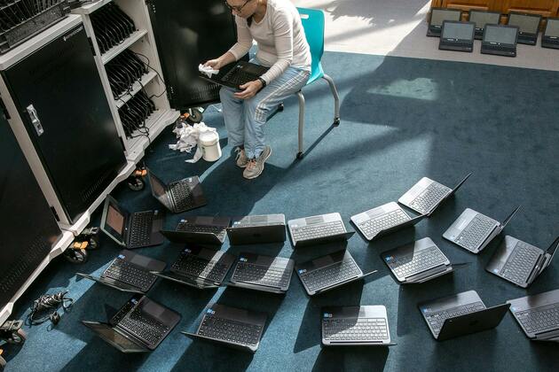 Opinion- We dont need no screen education