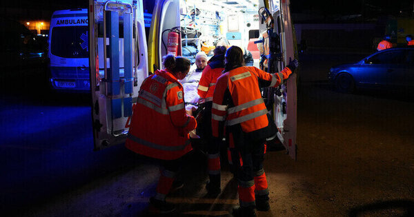 More than 20 killed in high - speed train collision in Spain