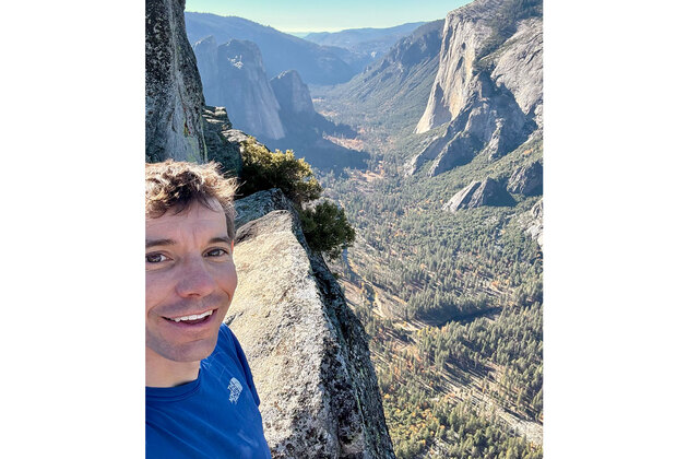 US climber Alex Honnold set to take on Taipei 101 rope-free ascent