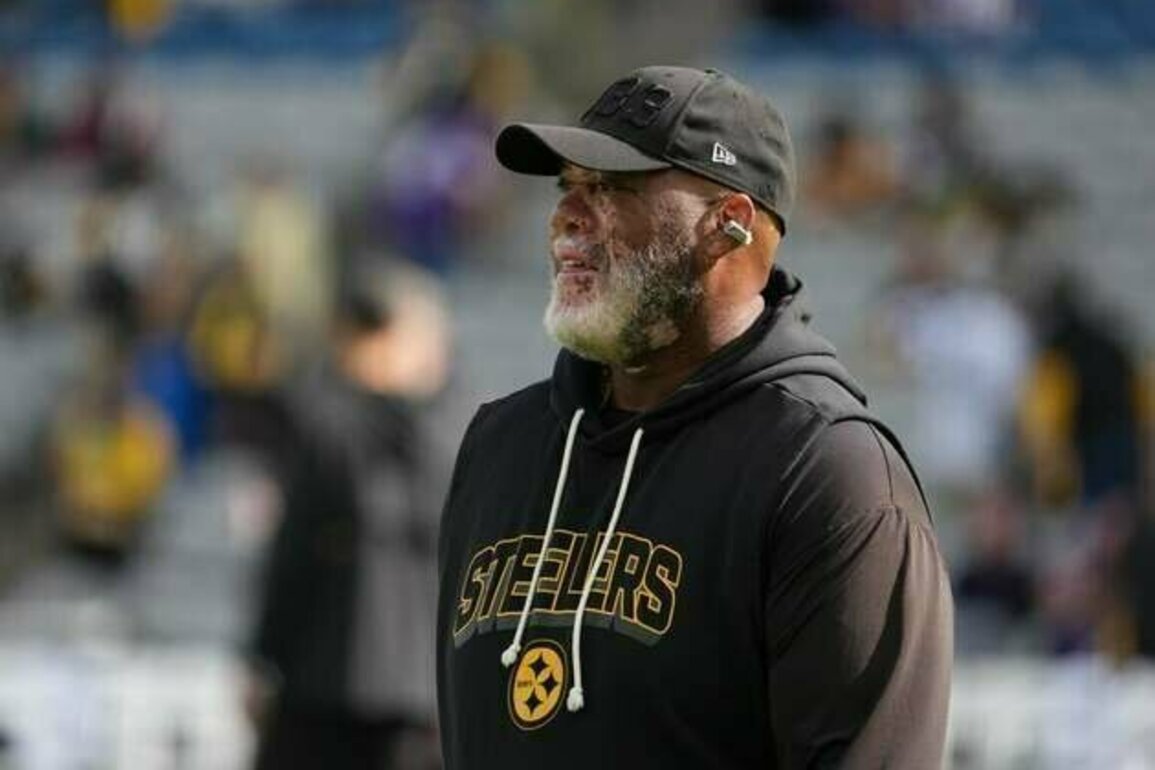 Steelers win first NFL game in Ireland, downing Vikings