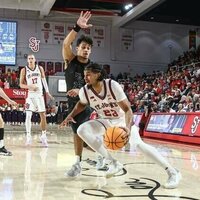 No. 13 St. John's scores 54 in second half, tops William & Mary