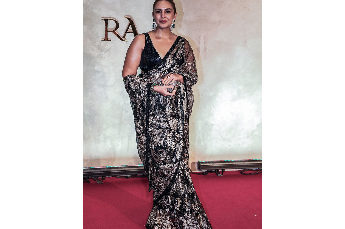 Huma Qureshi receives a shout out from American filmmaker Zack Snyder