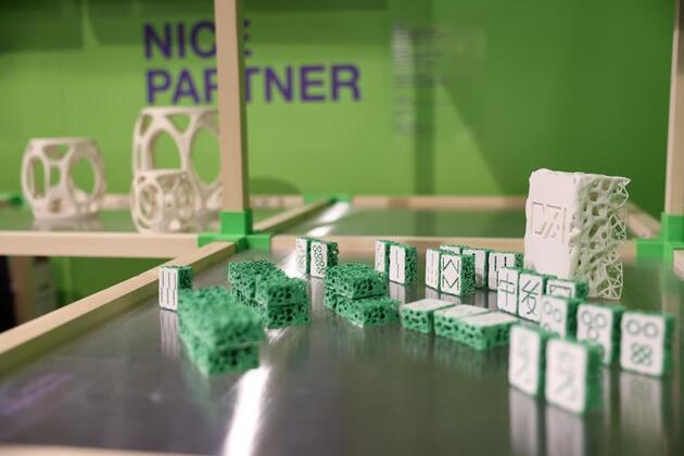 Chinese designs in Milan feature blending, reinterpreting, innovating