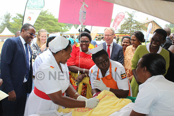   barara district midwives doing a demo delivery hoto by eoffrey utegeki