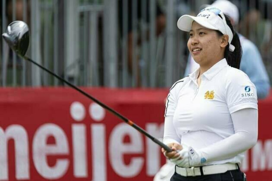 Chanettee Wannasaen (63) on top at Kroger Queen City Championship
