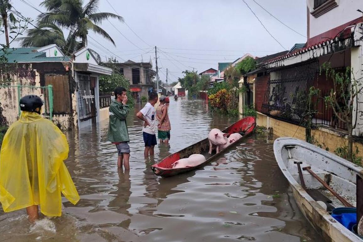 Storm-stricken Philippines bracing for Super Typhoon Fung-wong