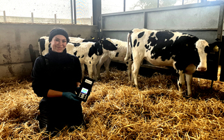  Farm vets adopt agritech for earlier disease detection on dairy farms