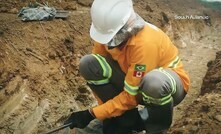Exploração no projeto de ouro Pedra Branca