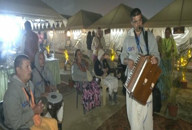 Prayagraj: Devotees from Russia, Ukraine participate in Maha Kumbh Mela, chant 'Hare Rama Hare Krishna'