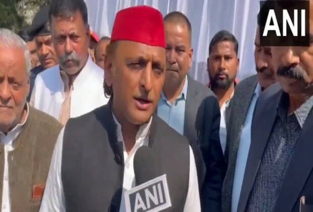 Akhilesh Yadav supports Mamata Banerjee's 'Mrityu Kumbh' remark, says many from her state have been killed