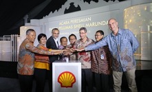 Shell and Indonesian officials at the opening of the plant