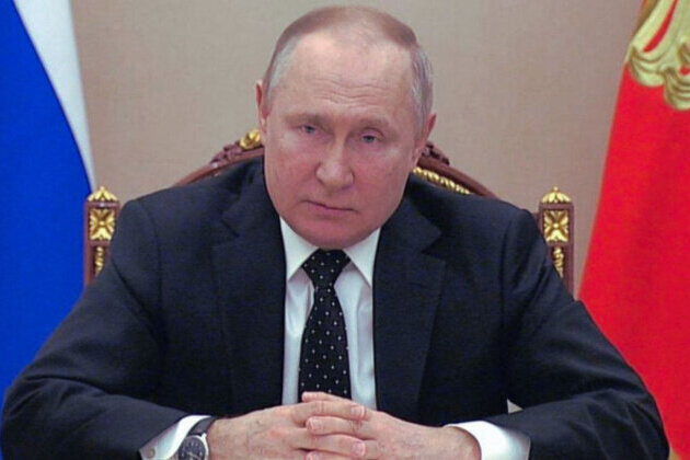 Putin Warns Europe: 'Russia Ready for War Right Now'