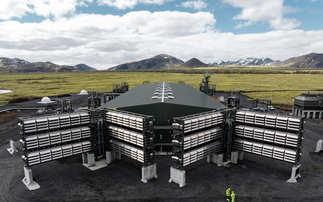  Climeworks opens 'world's largest' direct air capture research centre