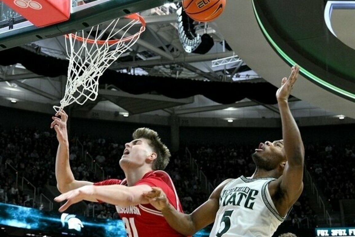 No. 8 Michigan State earns crucial win vs. No. 11 Wisconsin