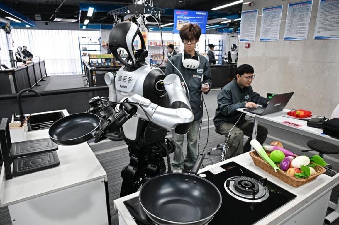 Interview: Industry leader lauds Chinese robotics breakthroughs on global stage