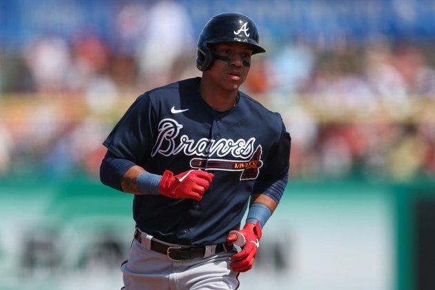 Spring training roundup: Ehire Adrianza, Braves pound Phillies 15-5