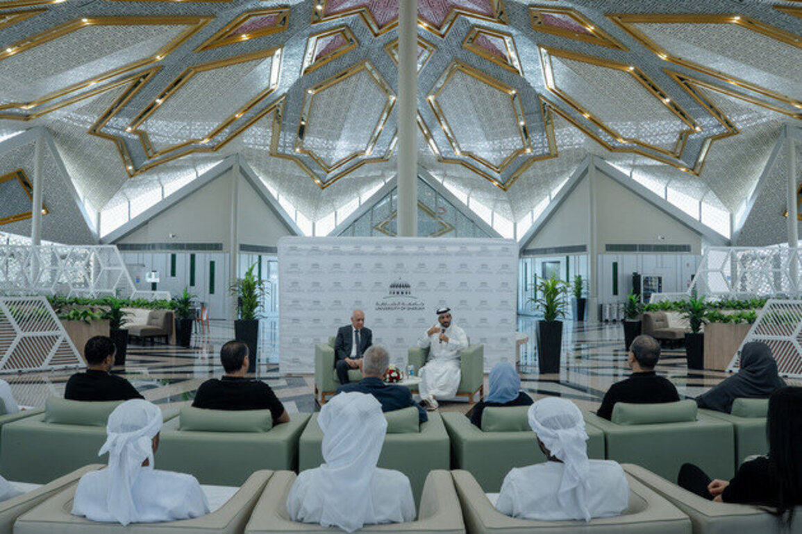 Sultan bin Ahmed meets UOS athletes after sporting success