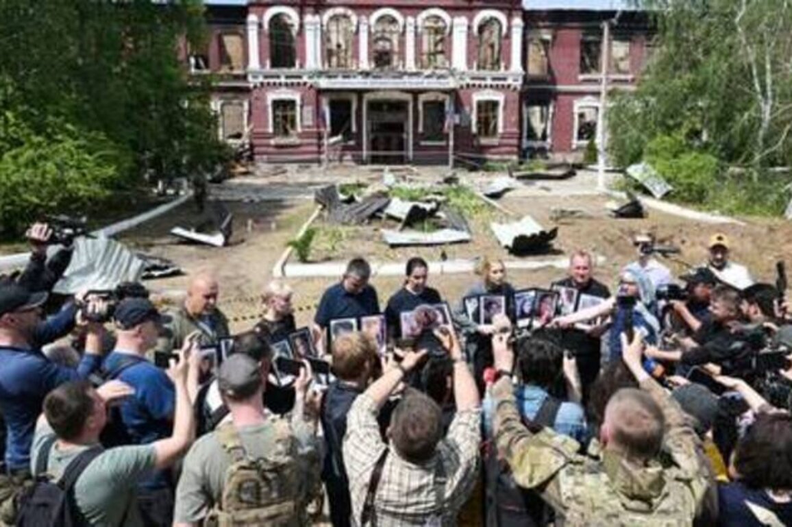 Russian envoy blasts BBC 'hypocrisy' on Starobelsk massacre