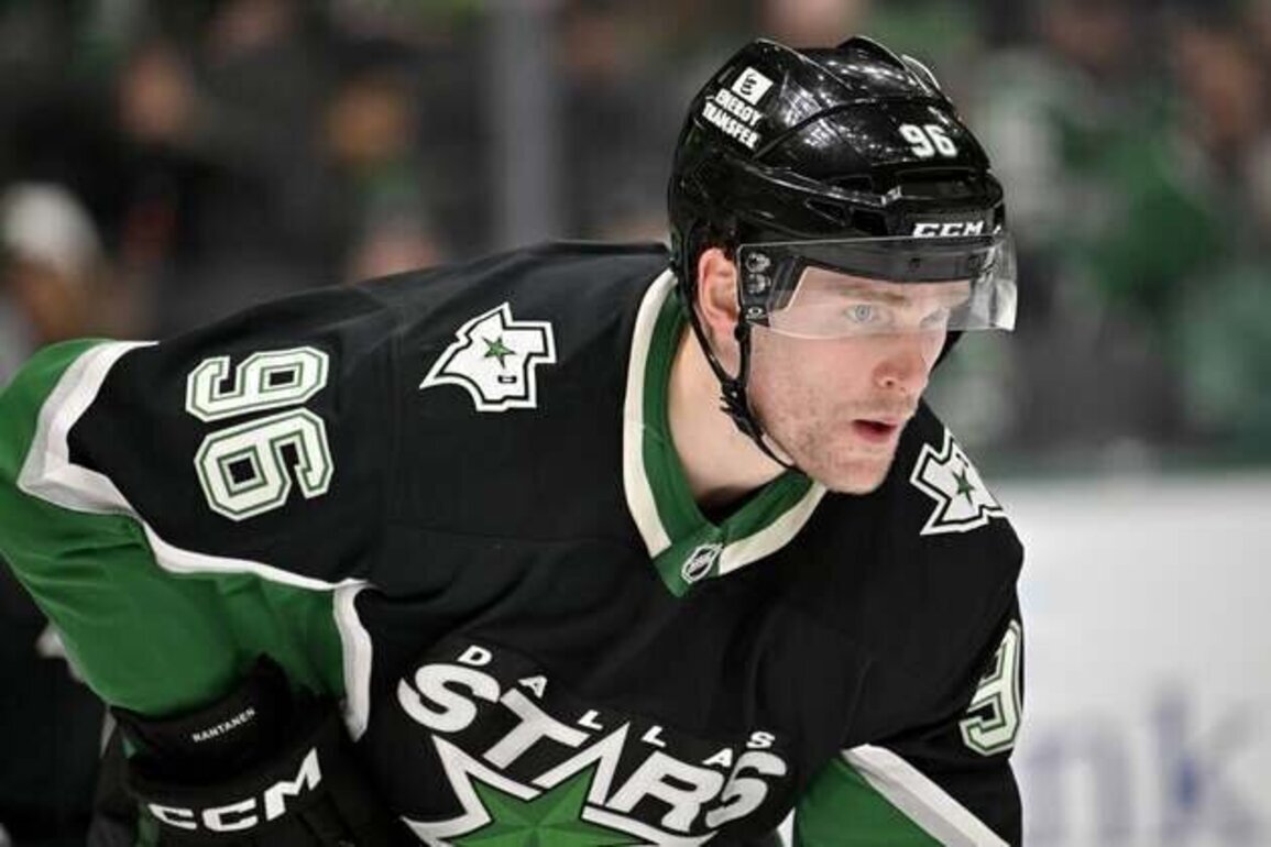 Stars activate F Mikko Rantanen off injured reserve