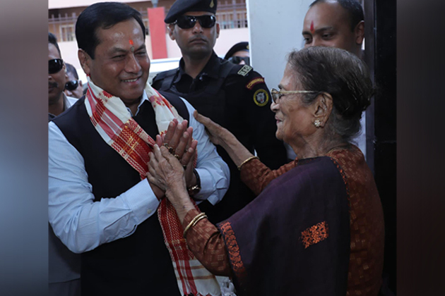 Union Minister Sonowal meets senior BJP leader Bijoya Chakraborty, wishes her good health