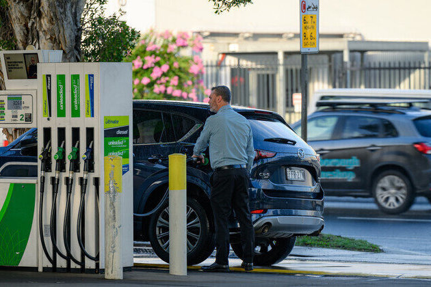 Australian govt faces backlash over ridiculous fuel campaign