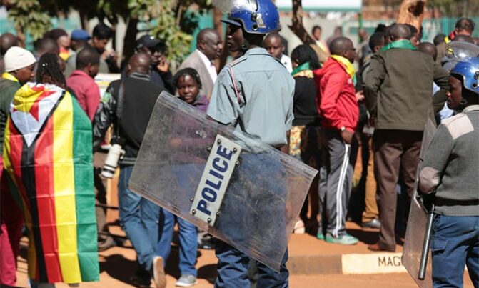 Zimbabwe court lifts ban on Harare protests Zimbabwe court lifts ban on Harare protests