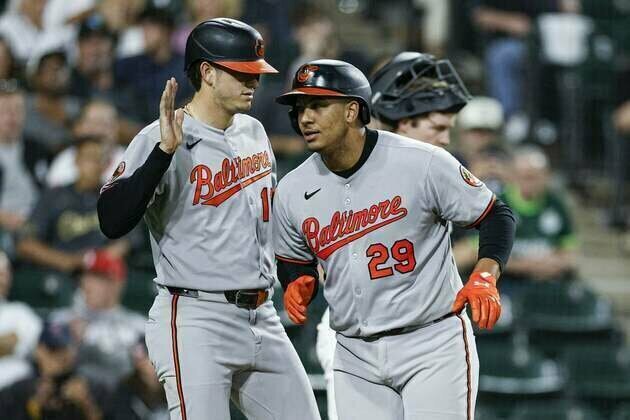 Orioles pursue another road sweep of White Sox