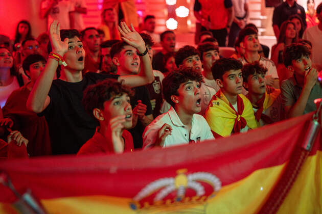 (SP)SPAIN-BARCELONA-FOOTBALL-FIFA WORLD CUP-FANS