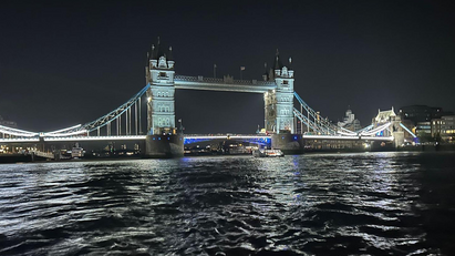 Fakro GB marks 25 years with Thames celebration
