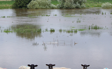 UK urged to prepare for autumn of flood risks - and droughts 