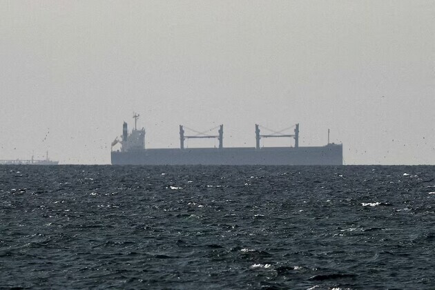 UK-led 40-nation coalition demands end to Hormuz blockade