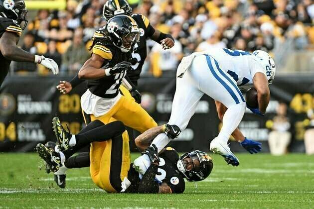 Steelers' defense dominates to knock off Colts