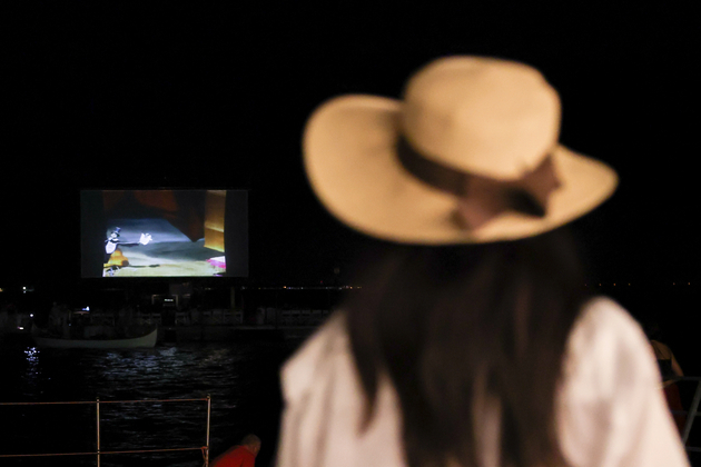 ITALY-VENICE-FLOATING CINEMA