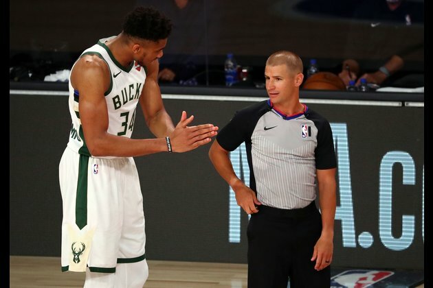 Struggling Mavericks have no fear of Bucks