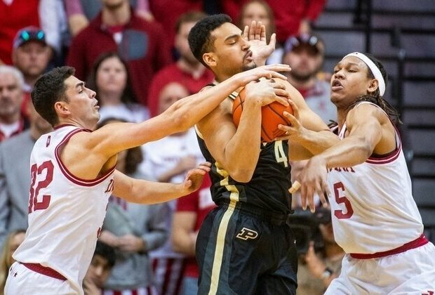 Indiana takes charge late, extends misery for No. 13 Purdue