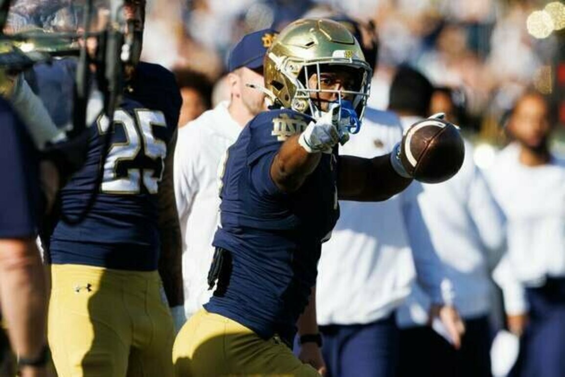 No. 16 Notre Dame piles on ealry, dispatches NC State