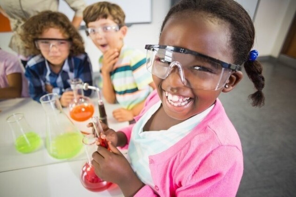 Colorado lawmakers consider cuts to afterschool programs