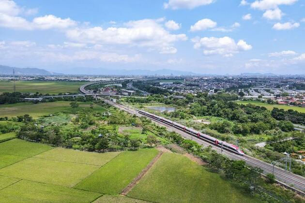 Jakarta-Bandung High-Speed Railway transports over 8 mln passengers