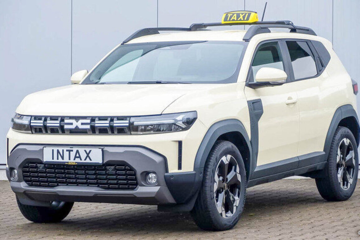 New Duster Converted Into Taxi in Germany  Returns 22 km/l Mileage