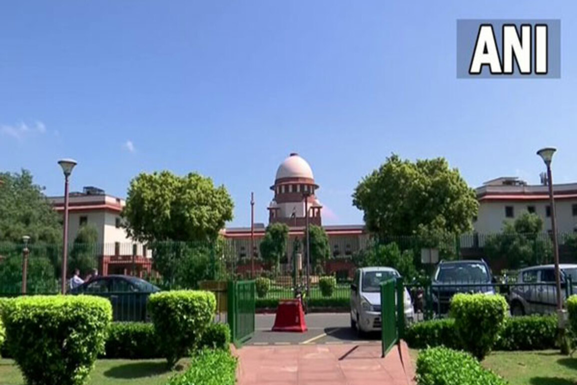 SC refuses to defer hearing on framing of charges against Lalu Yadav in land-for-jobs case