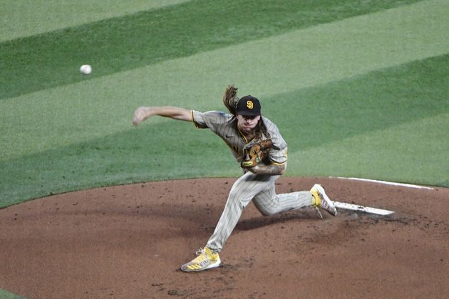 Mike Clevinger, Jake Cronenworth lead Padres past Diamondbacks