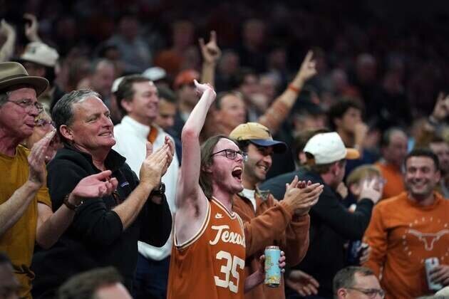 Texas hosts rival Texas A&M in early SEC showdown